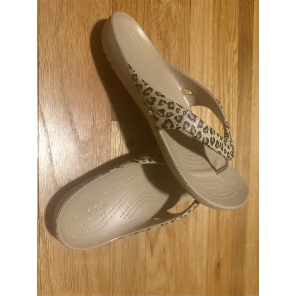 Crocs Kadee II Leopard Flip Flop Sandals Women's Size 11 Comfort Casual